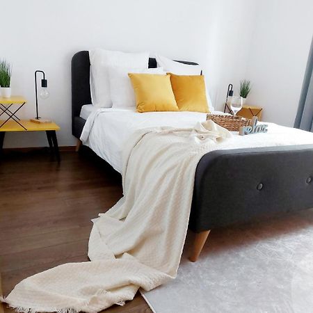 Cozy Apartment In The Center Of Bukarest Exterior foto