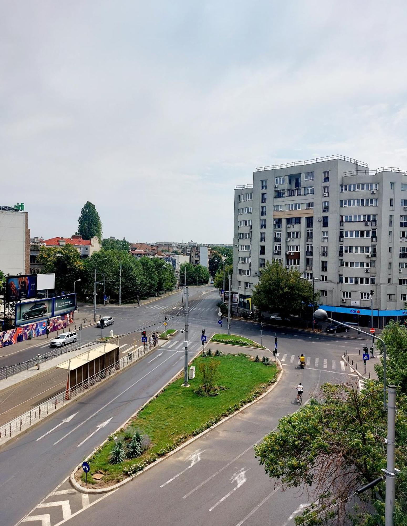 Cozy Apartment In The Center Of Bukarest Exterior foto